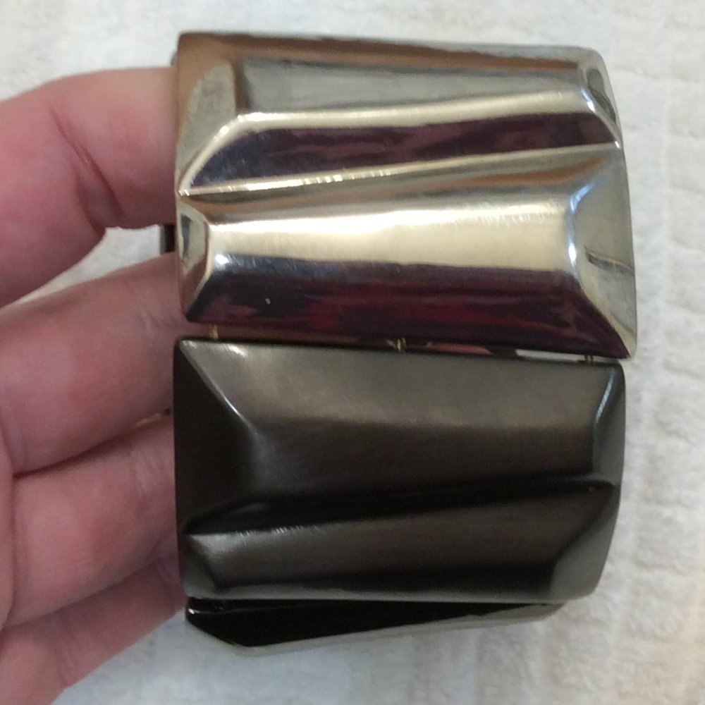 Chicos Large Titanium Looking Stretchy Statement Bracelet